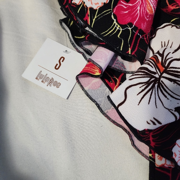 *SOLD* Lularoe Cici Dress Size Small Tropical Floral NWT - Picture 3 of 8